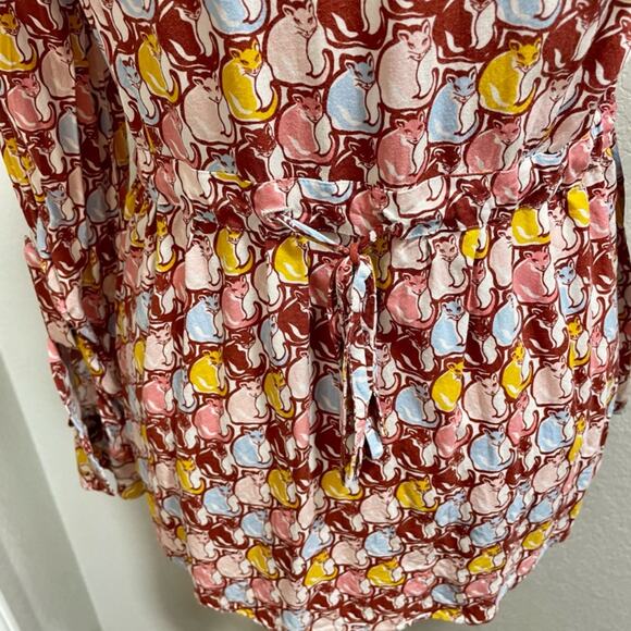 ModCloth Women's Cat Print Button Up Top Cinched Tie Back Size Small 100% Rayon - Picture 14 of 15